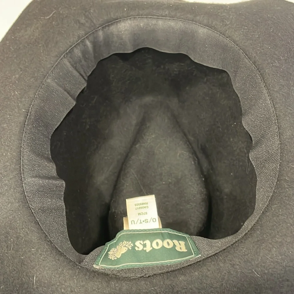 Roots  Black 100% Wool Hat - Picture 10 of 14
